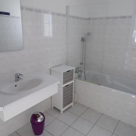 Maison Proche Et Centre De - Fr-1-194-314