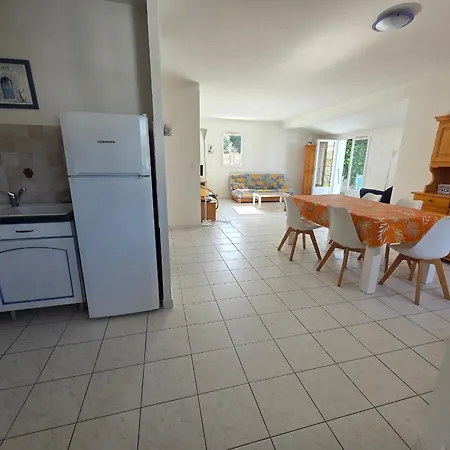 Hébergement de vacances Maison Proche Et Centre De - Fr-1-194-314